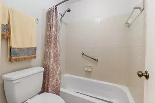 136 Lake Rebecca Dr, West Palm Beach, FL 33411 - Photo 42