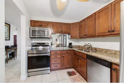 136 Lake Rebecca Drive, West Palm Beach, FL 33411 - Photo 8