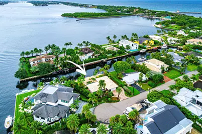 122 Marlin Drive, Ocean Ridge, FL 33435 - Photo 2