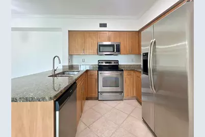 6400 Emerald Dunes Drive #104, West Palm Beach, FL 33411 - Photo 2