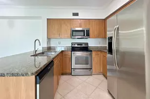 6400 Emerald Dunes Dr, West Palm Beach, FL 33411 - Photo 2