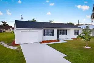 2557 SE Robin Cir, Port Saint Lucie, FL 34952 - Photo 28