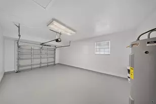 2557 SE Robin Cir, Port Saint Lucie, FL 34952 - Photo 22