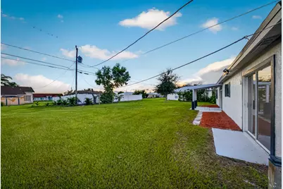 2557 SE Robin Circle, Port Saint Lucie, FL 34952 - Photo 26