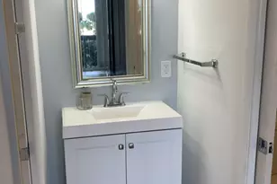 2425 Presidential Way, West Palm Beach, FL 33401 - Photo 16