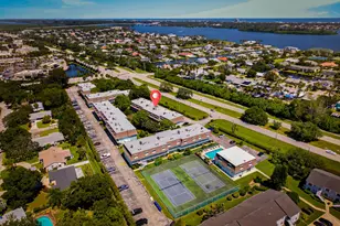 1901 Indian River Blvd, Vero Beach, FL 32960 - Photo 4