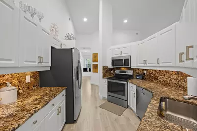 10184 Andover Coach Circle #H1, Lake Worth, FL 33449 - Photo 12