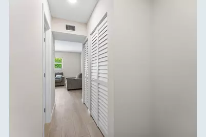 1212 SE 2nd Court #103, Fort Lauderdale, FL 33301 - Photo 4