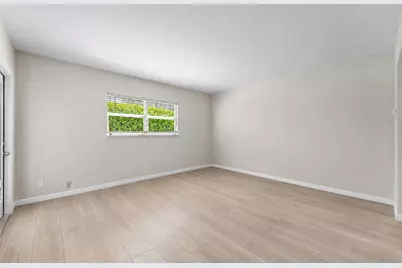 1212 SE 2nd Court #103, Fort Lauderdale, FL 33301 - Photo 6