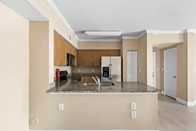 6450 Emerald Dunes Drive #103, West Palm Beach, FL 33411 - Photo 12