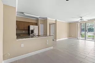 6450 Emerald Dunes Dr, West Palm Beach, FL 33411 - Photo 14