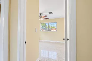 531 SW 11th Ave, Hallandale Beach, FL 33009 - Photo 26