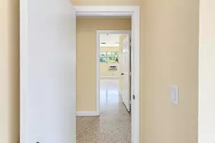 531 SW 11th Ave, Hallandale Beach, FL 33009 - Photo 30