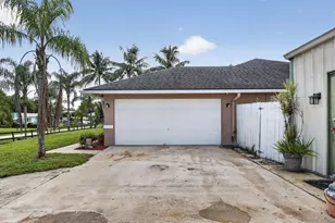 10920 Barn Rd, Lake Worth, FL 33449 - Photo 6