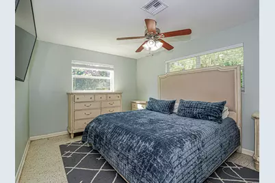 2755 6th Place, Vero Beach, FL 32968 - Photo 14