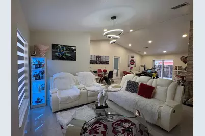 3941 Tropical Way, Palm Springs, FL 33461 - Photo 6