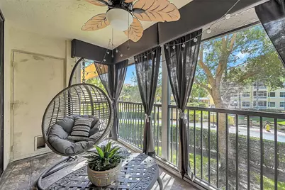 8592 W Sunrise Boulevard #Unit 206, Plantation, FL 33322 - Photo 2