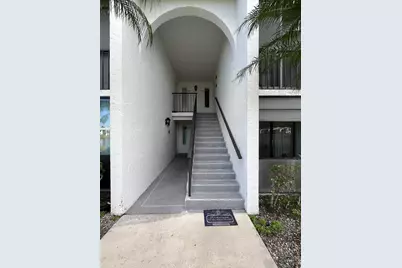 1002 Green Pine Boulevard #F2, West Palm Beach, FL 33409 - Photo 2