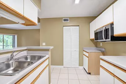 4005 W McNab Road #C305, Pompano Beach, FL 33069 - Photo 8