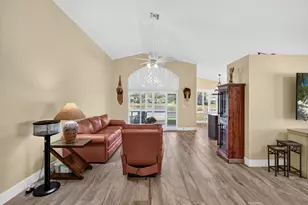 10398 Utopia Cir E, Boynton Beach, FL 33437 - Photo 20