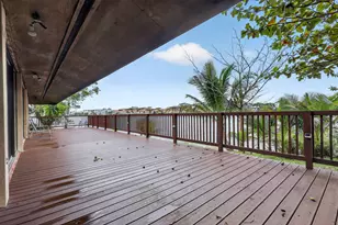 750 NE 199th St, Miami, FL 33179 - Photo 38
