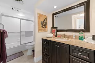 2480 Presidential Way, West Palm Beach, FL 33401 - Photo 30