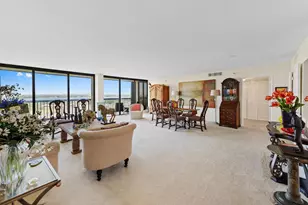 2480 Presidential Way, West Palm Beach, FL 33401 - Photo 2