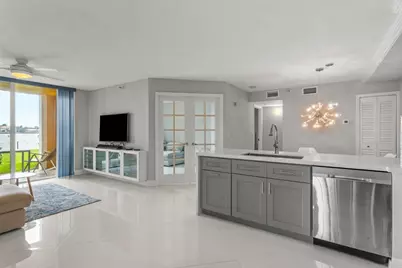 180 Yacht Club Way #102, Hypoluxo, FL 33462 - Photo 4