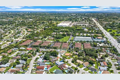 1633 Woods Bend Road, West Palm Beach, FL 33406 - Photo 26
