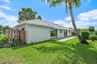 1633 Woods Bend Rd, West Palm Beach, FL 33406 - Photo 20
