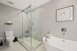 2000 Coral Gardens Dr, Wilton Manors, FL 33306 - Photo 16