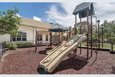 9211 Myrtlewood Circle W, Palm Beach Gardens, FL 33418 - Photo 24