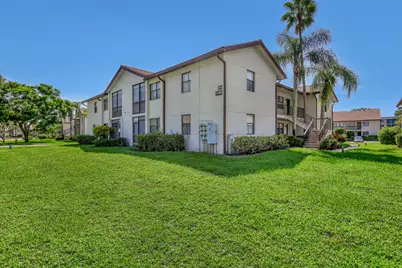 7690 Tahiti Lane #202, Lake Worth, FL 33467 - Photo 2