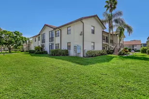 7690 Tahiti Ln, Lake Worth, FL 33467 - Photo 2