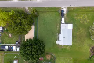 1230 Chobee St, Okeechobee, FL 34974 - Photo 2