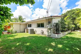 2041 NE 30th St, Fort Lauderdale, FL 33306 - Photo 34