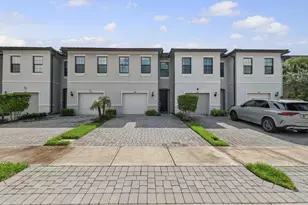 4488 Appleton Cir E, Oakland Park, FL 33309 - Photo 1