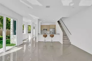 815 NE 17th Ave, Fort Lauderdale, FL 33304 - Photo 14