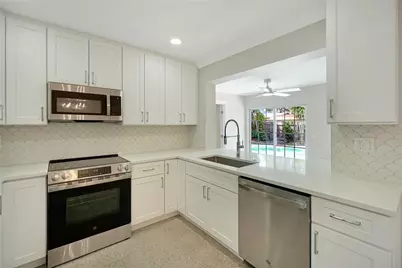 917 SE 15th Court, Deerfield Beach, FL 33441 - Photo 8