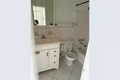 1816 E Oakland Park Boulevard #74, Oakland Park, FL 33306 - Photo 2