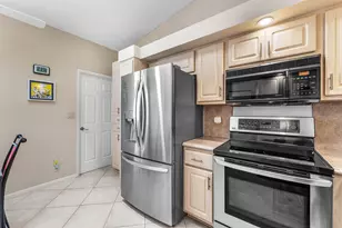 6375 Kings Gate Cir, Delray Beach, FL 33484 - Photo 8