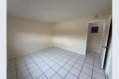 909 SE 14th Court #2, Fort Lauderdale, FL 33316 - Photo 8