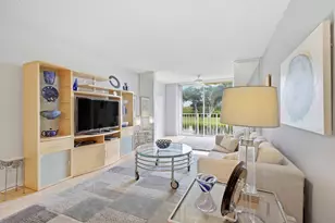 7145 Huntington Ln, Delray Beach, FL 33446 - Photo 8