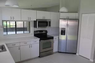 2668 La Lique Cir, Palm Beach Gardens, FL 33410 - Photo 10