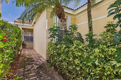 7032 Cataluna Circle, Delray Beach, FL 33446 - Photo 2