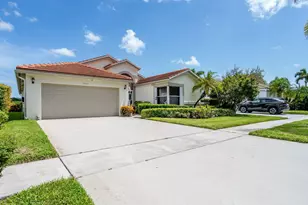 9847 Harbour Lake Cir, Boynton Beach, FL 33437 - Photo 2