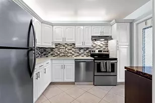 3151 S Palm Aire Dr, Pompano Beach, FL 33069 - Photo 10