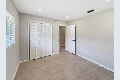 1321 NE 46th Street, Oakland Park, FL 33334 - Photo 18