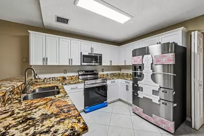 6520 NW 41st Terrace, Coconut Creek, FL 33073 - Photo 16
