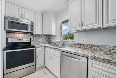 445 Lake Frances Drive #445, West Palm Beach, FL 33411 - Photo 8